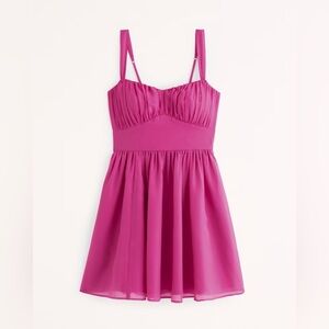 NEW WITH TAGS Abercrombie & fitch pink babydoll ruched dress. Size XL
